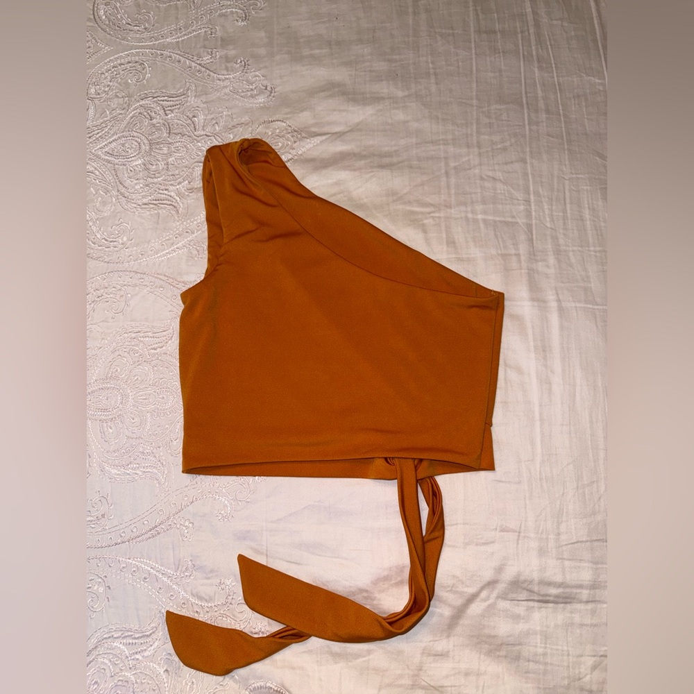 Like New Unbranded One-Shoulder Orange Crop Top - Picture 3 of 6
